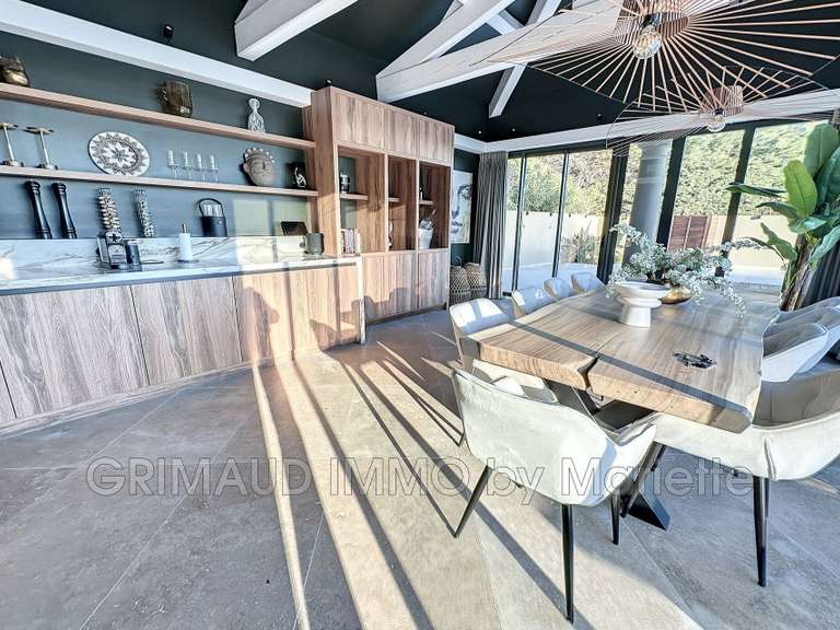 Villa with Sea view Sainte-Maxime - 6 bedrooms - 300m²