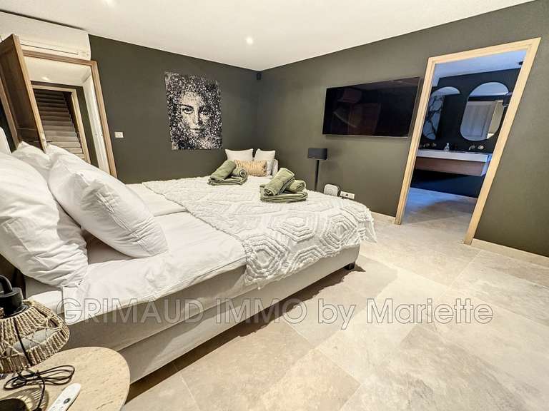 Villa with Sea view Sainte-Maxime - 6 bedrooms - 300m²