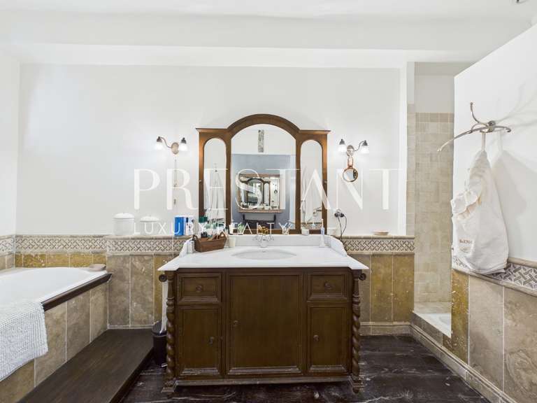 Maison Sare - 8 chambres - 650m²