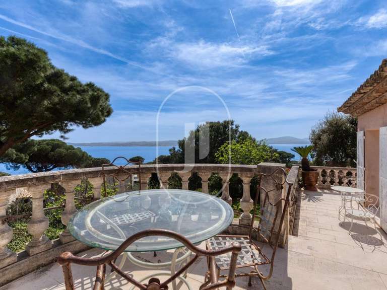 Villa Sainte-Maxime - 6 bedrooms - 375m²