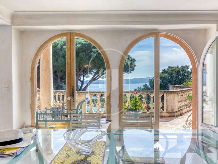 Villa Sainte-Maxime - 6 bedrooms - 375m²
