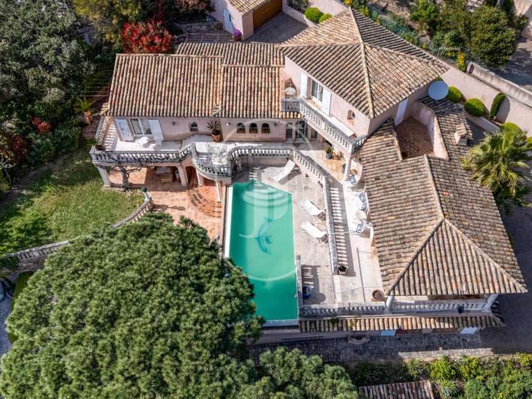 Villa Sainte-Maxime - 6 bedrooms - 375m²