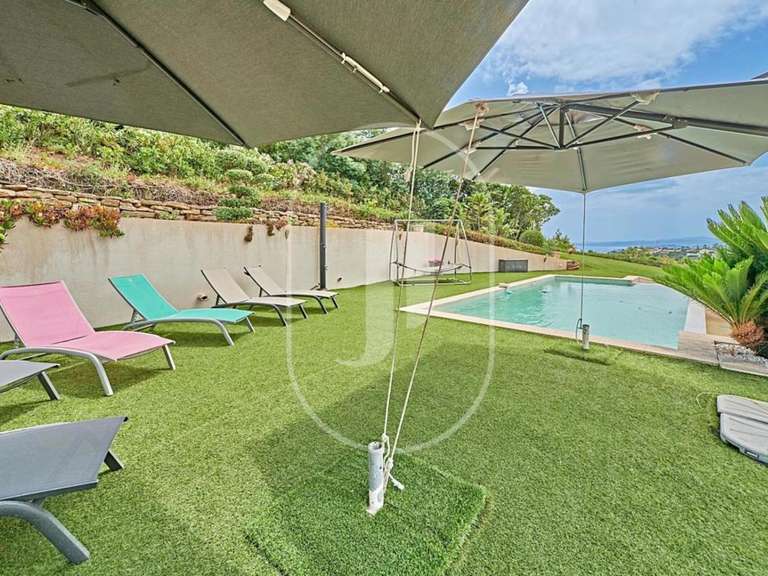 Villa with Sea view Les issambres - 4 bedrooms - 190m²