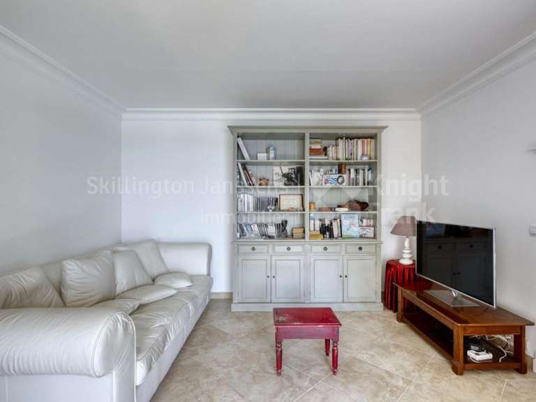 Maison Draguignan - 3 chambres - 252m²