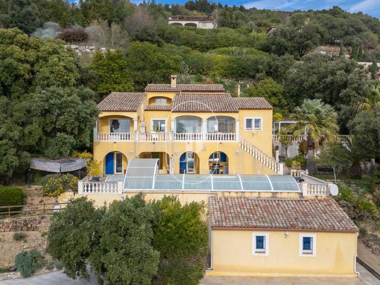 Villa Sainte-Maxime - 4 chambres - 207m²