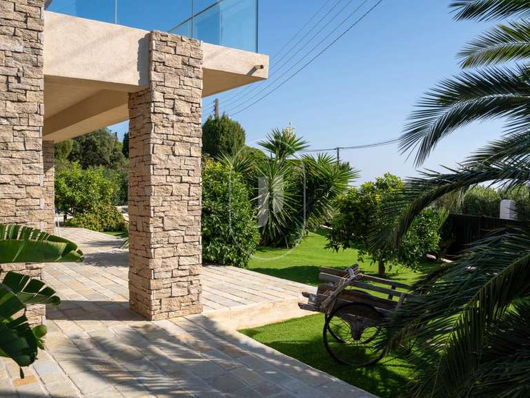 Villa Sainte-Maxime - 4 bedrooms - 180m²