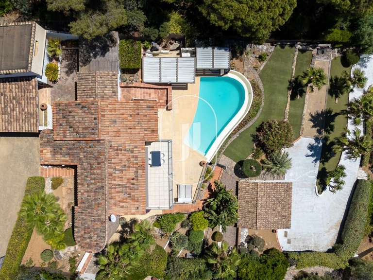 Villa with Sea view Les issambres - 3 bedrooms - 150m²