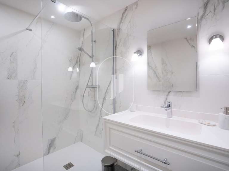 Villa avec Vue sur mer Roquebrune-sur-Argens - 7 chambres - 320m²