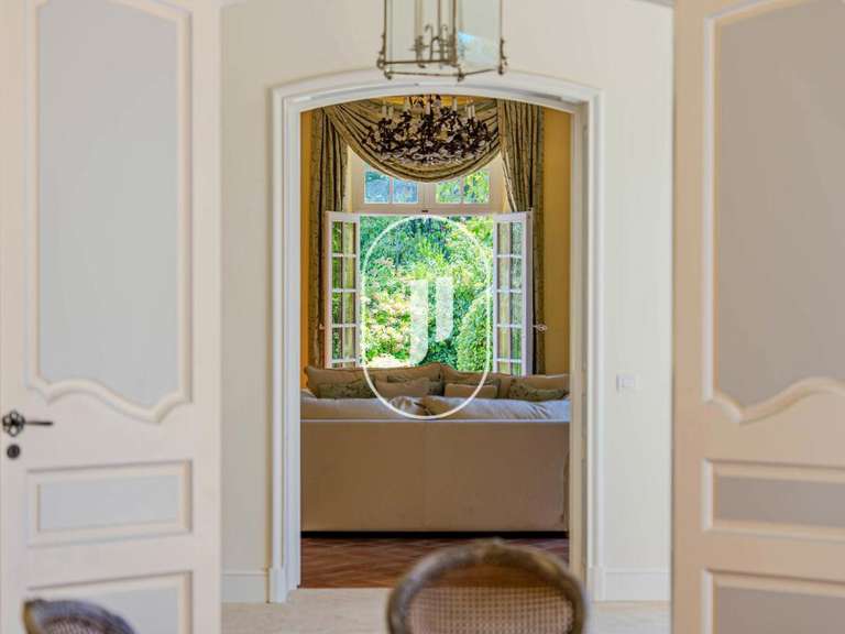 Maison Aix-en-Provence - 8 chambres - 648m²
