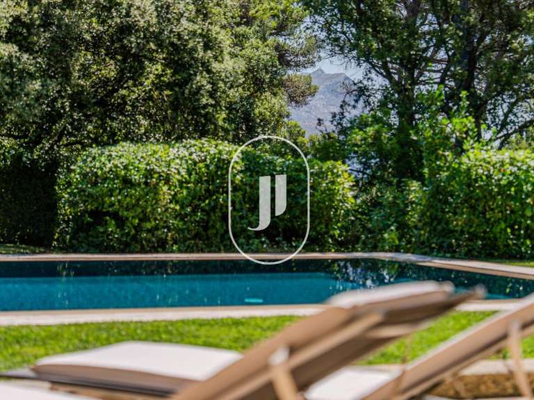 Maison Aix-en-Provence - 8 chambres - 648m²