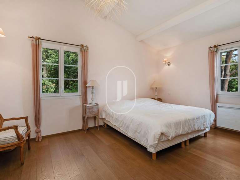 Villa Grimaud - 4 bedrooms - 220m²