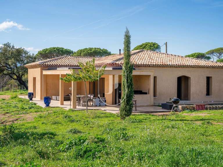 Maison La Garde-Freinet - 3 chambres - 200m²
