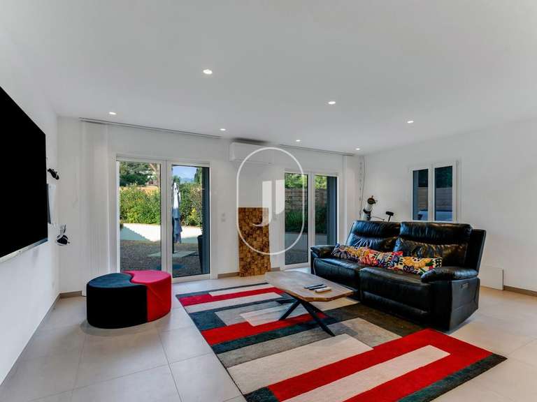 Maison Cogolin - 6 chambres - 245m²