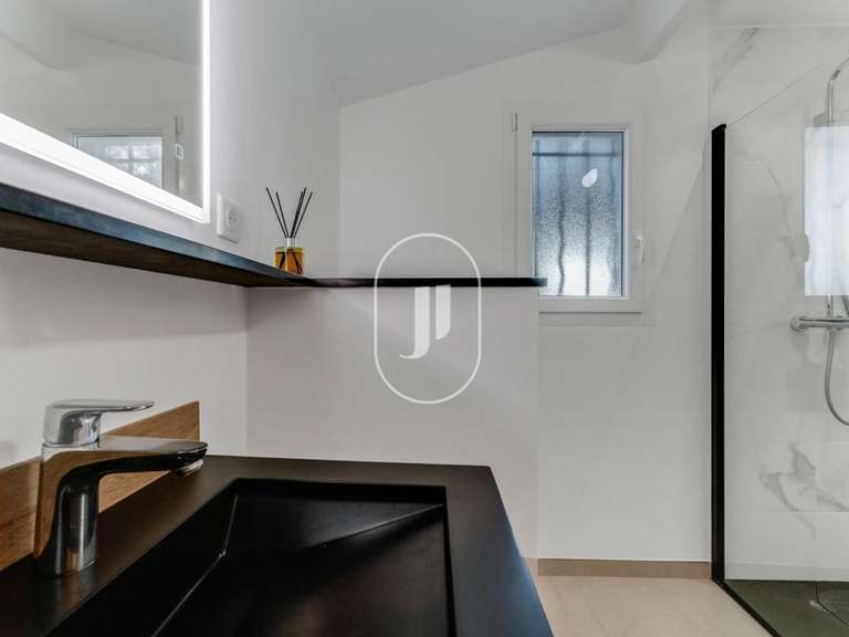 Maison Cogolin - 6 chambres - 245m²