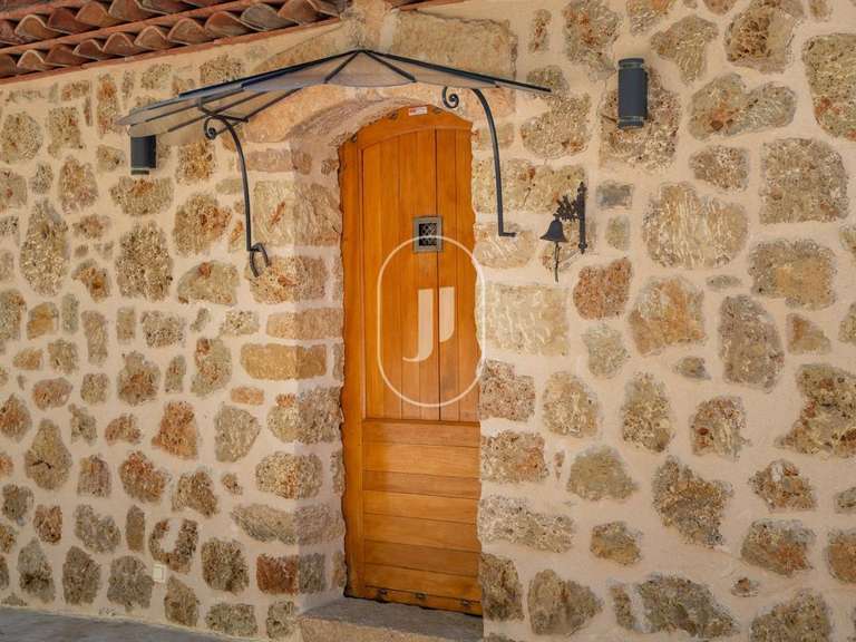 Villa Saint-Antonin-du-Var - 4 chambres - 200m²