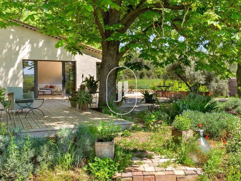 Maison Saint-Antonin-du-Var - 5 chambres - 230m²