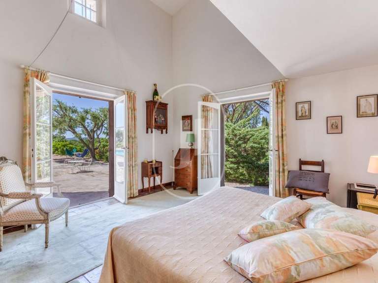 Villa Grimaud - 6 bedrooms - 328m²