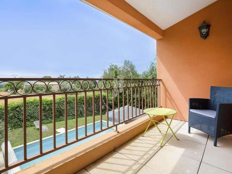 Villa Saint-Saturnin-lès-Apt - 4 bedrooms - 157m²