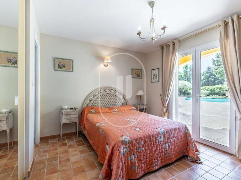 Villa Rochefort-du-Gard - 6 chambres - 241m²
