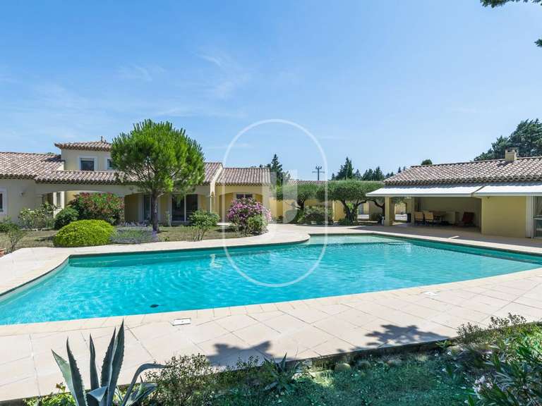 Villa Rochefort-du-Gard - 6 chambres - 241m²