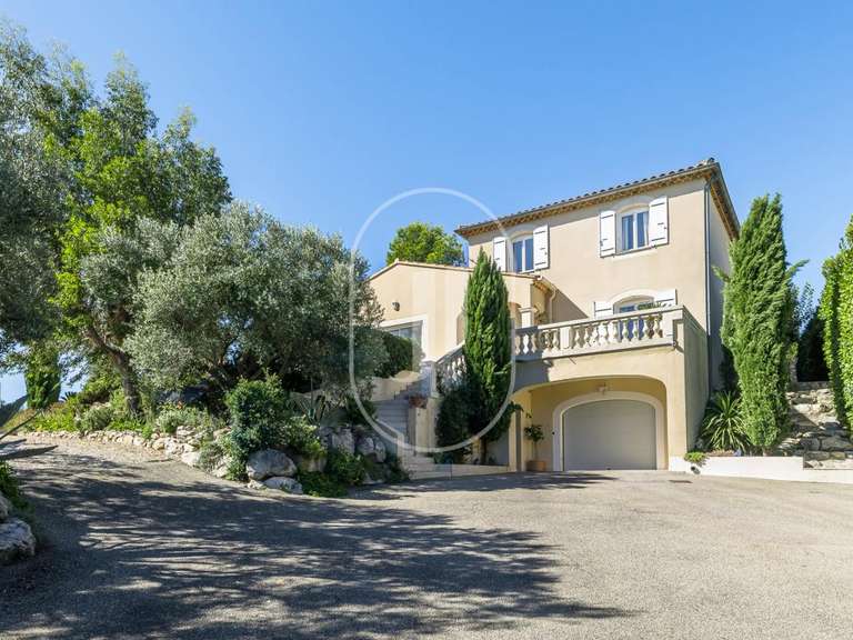 Villa Saint-Saturnin-lès-Avignon - 3 chambres - 135m²