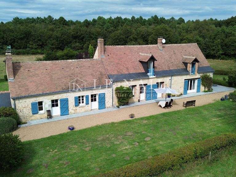 Property Tours - 3 bedrooms - 200m²