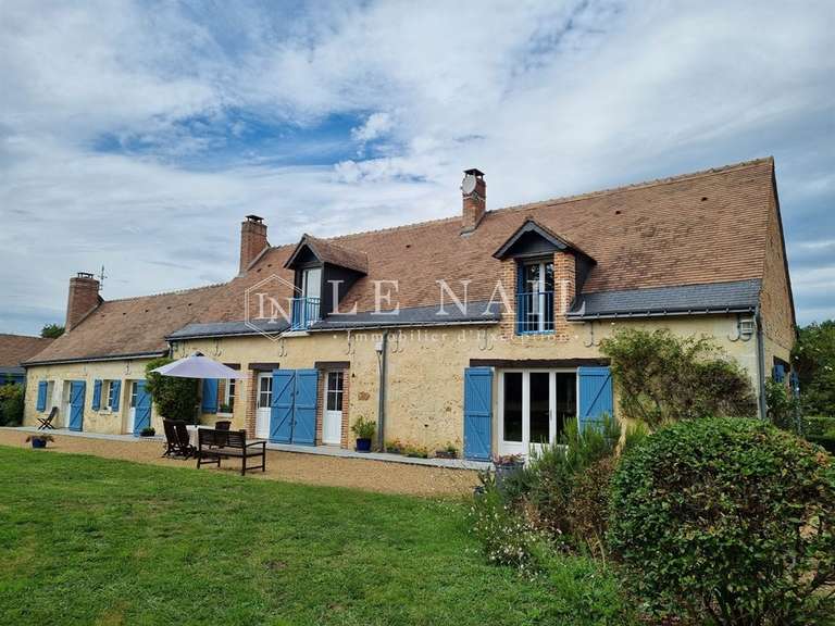 Property Tours - 3 bedrooms - 200m²