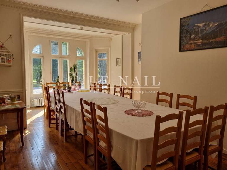 Propriété Salbris - 12 chambres - 520m²