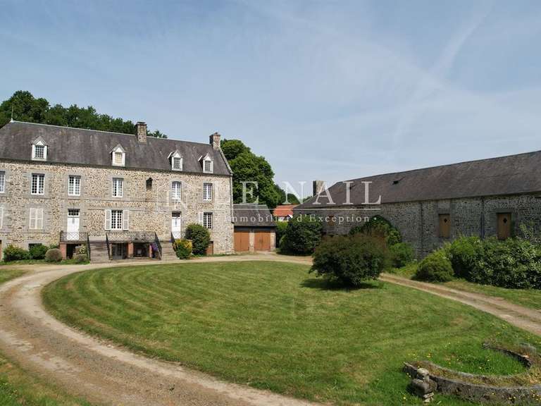 Propriété Avranches - 7 chambres - 380m²