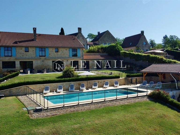 Propriété Sarlat-la-Canéda - 15 chambres - 750m²