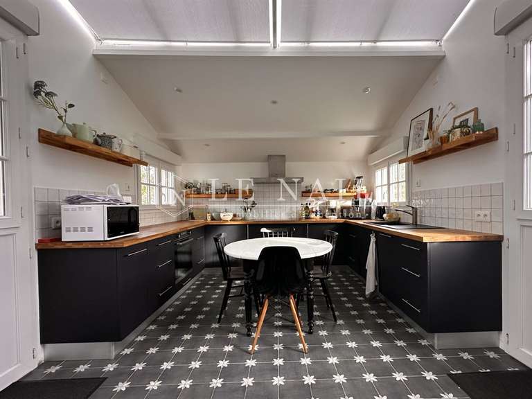 Maison Saint-Jean-de-Monts - 4 chambres - 265m²