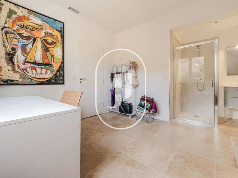 Villa Salon-de-Provence - 5 chambres - 230m²