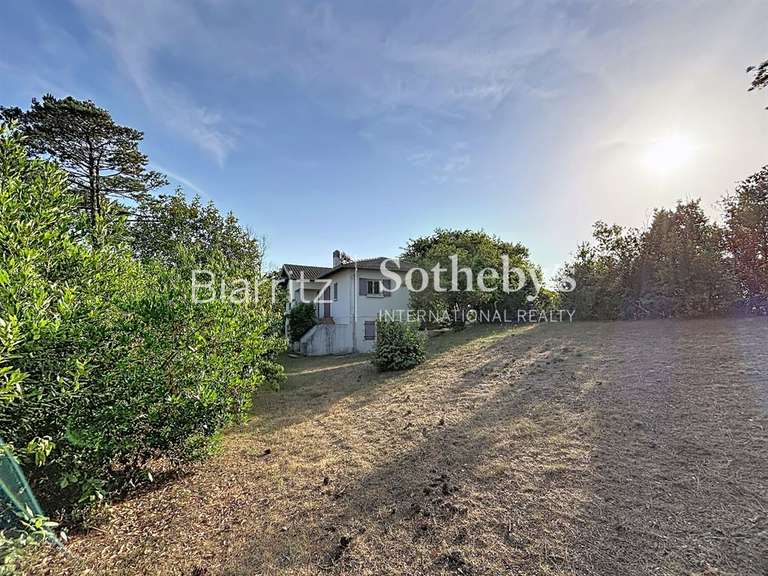 Maison Anglet - 3000m²
