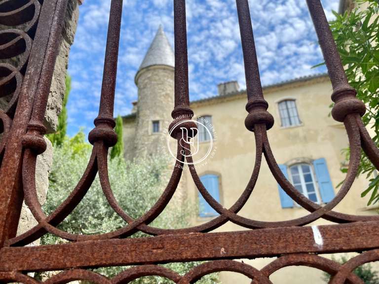 Villa Uzès - 7 chambres - 793m²