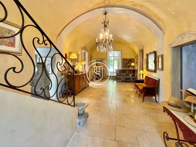 Villa Uzès - 7 chambres - 793m²