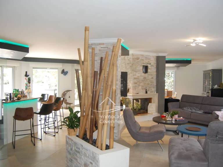Villa Alès - 5 bedrooms - 220m²