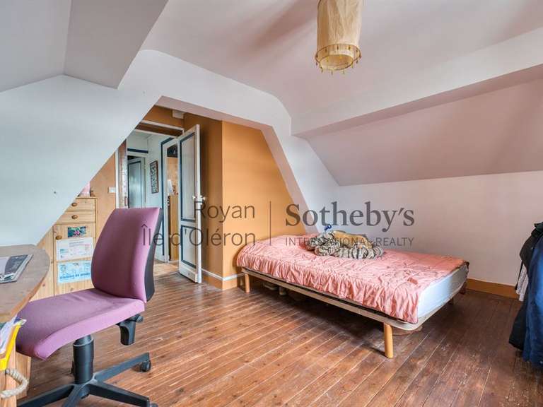 Maison Saint-Georges-de-Didonne - 4 chambres - 158m²