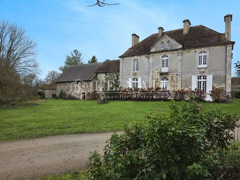 Maison Argentan - 5 chambres - 334m²