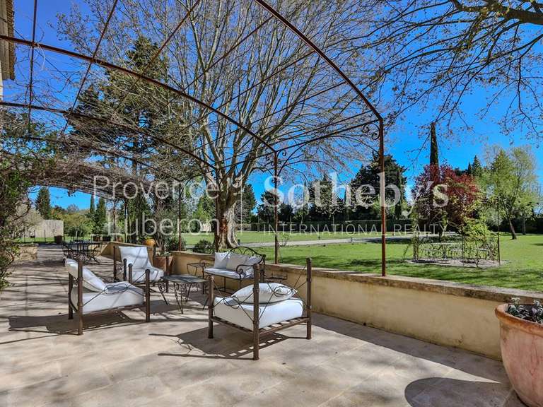 Maison Pernes-les-Fontaines - 6 chambres - 300m²