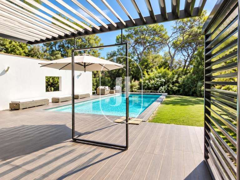Villa Nîmes - 4 chambres - 200m²