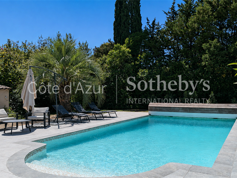 Maison Peymeinade - 7 chambres - 245m²