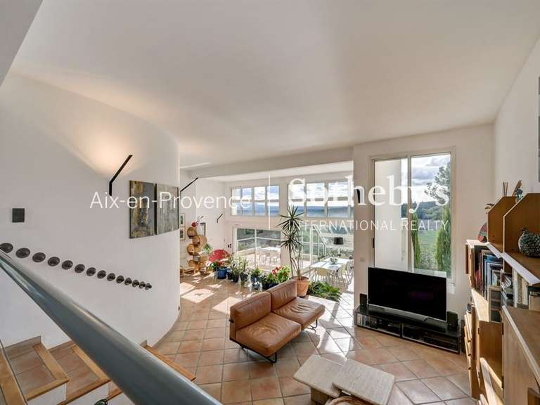 Maison Aix-en-Provence - 3 chambres - 200m²