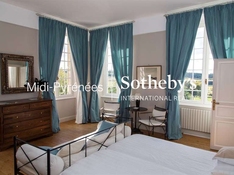 Maison Auch - 18 chambres - 1200m²