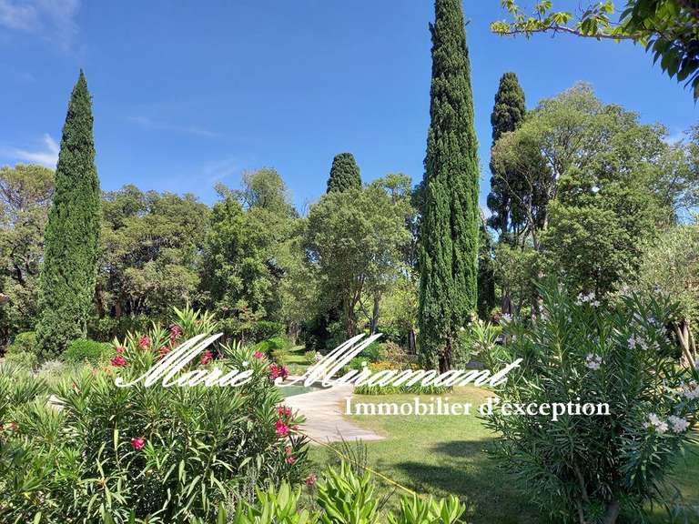 Propriété Barbentane - 6 chambres - 290m²