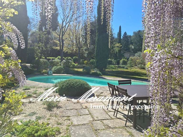 Propriété Barbentane - 6 chambres - 290m²