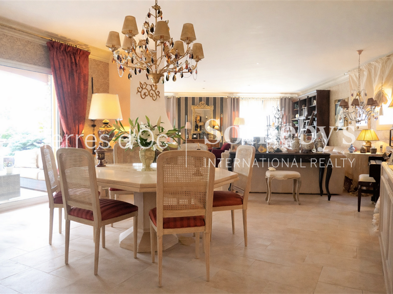 Propriété Perpignan - 5 chambres - 303m²