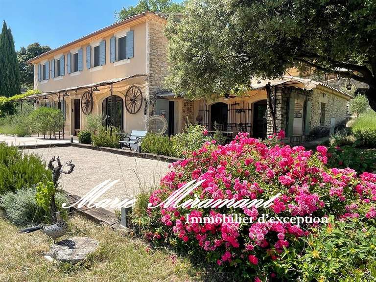 Maison Gordes - 5 chambres - 342m²