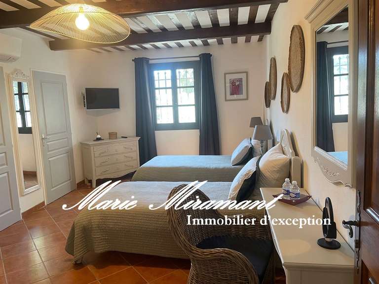 Maison Gordes - 5 chambres - 342m²