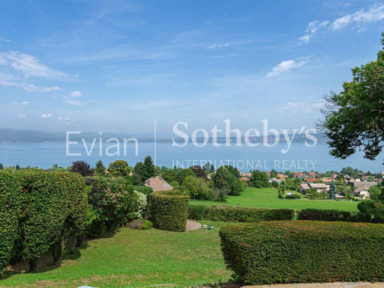 House Neuvecelle - 4 bedrooms - 288m²