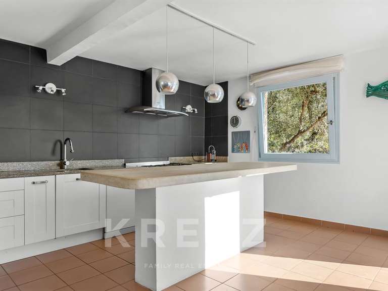 House Saint-Cyr-sur-Mer - 4 bedrooms - 280m²